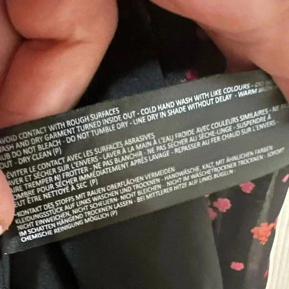 NWOT Revolve C/MEO Significant Dress in Black Rose
Size XXS Holiday Maxi Dress - Picture 7 of 8